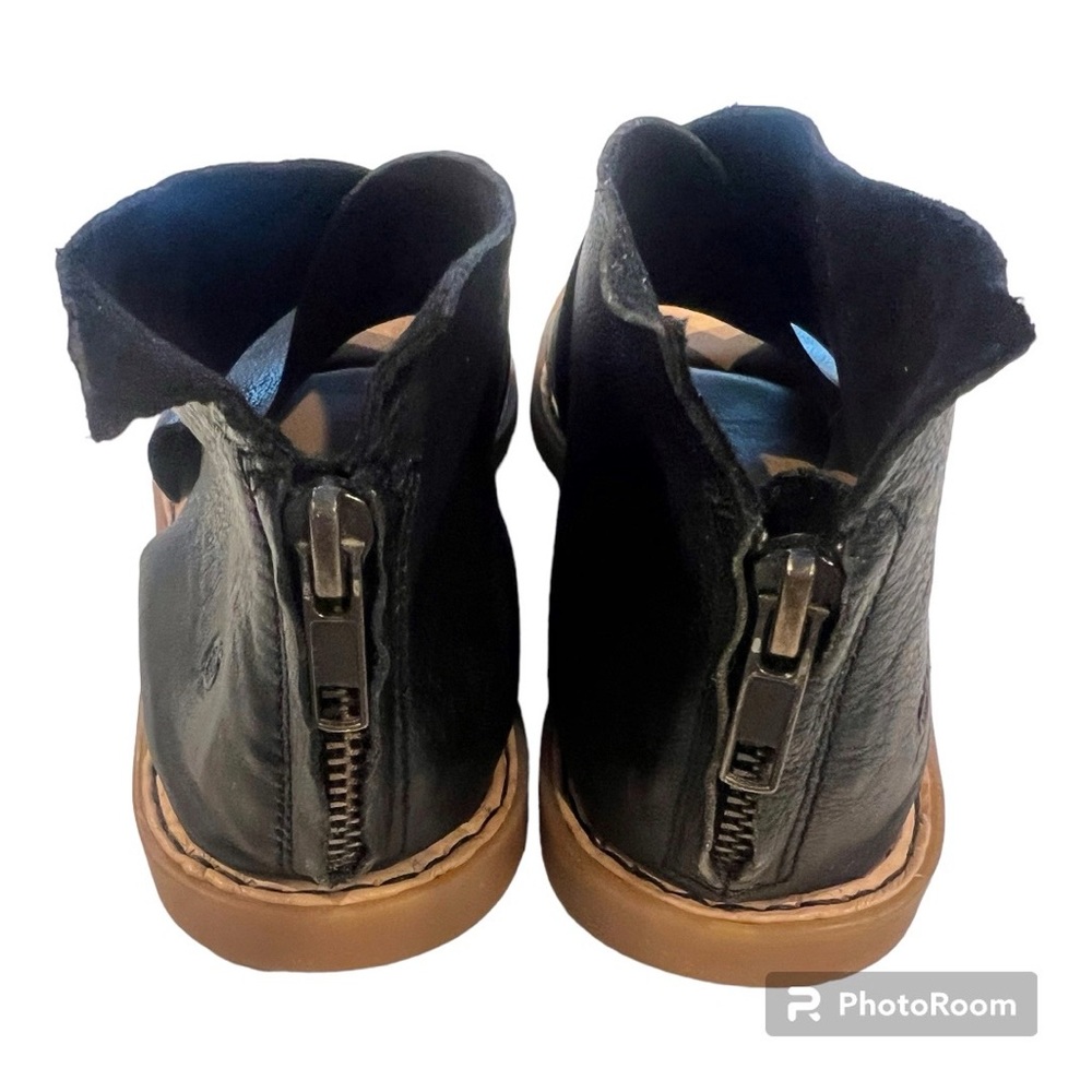 Born Black Leather Open-Toe Sandals with Tan Footbed - Picture 3 of 3